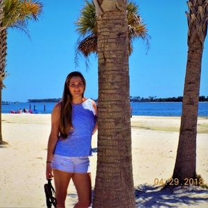 Meet your Posher, Jolee